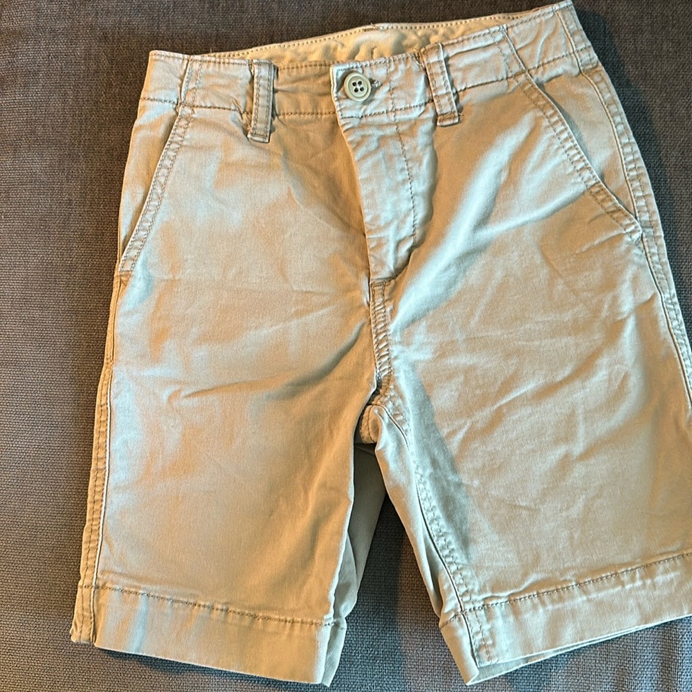 GAP Khaki Shorts Boy 7